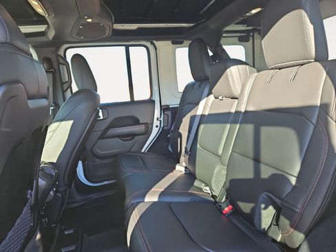 New 2026 Jeep Wrangler Unlimited Rubicon 392 w/ Quick Order Package 27X Moab AWD/4WD image 13