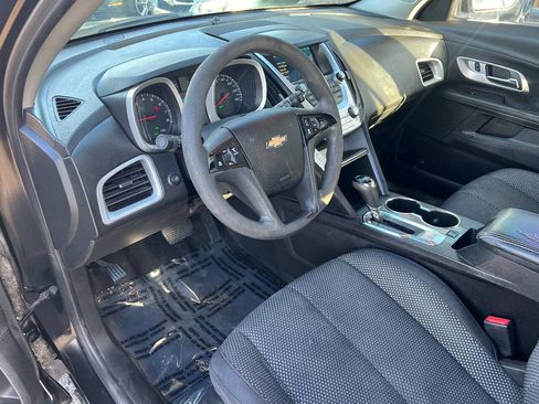 Used 2017 Chevrolet Equinox LS FWD image 18