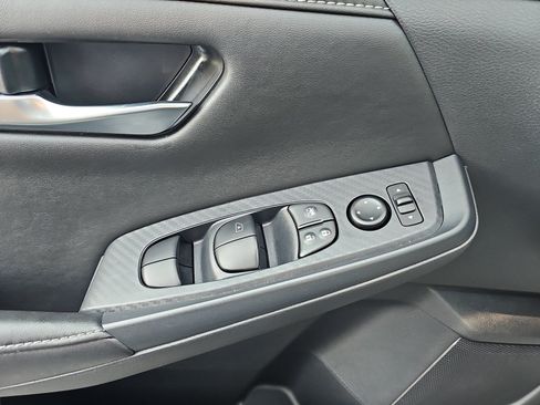 Used 2025 Nissan Sentra SV w/ All-Weather Package FWD image 23