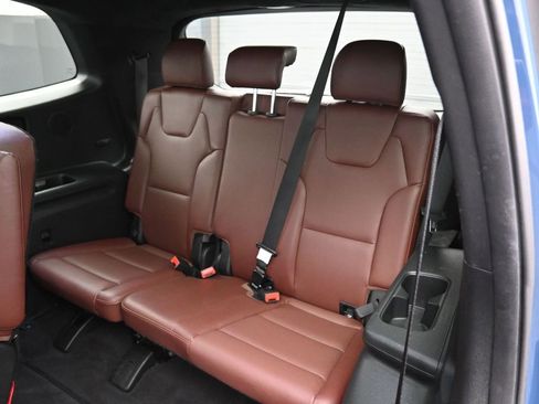 Used 2023 Kia Telluride SX Prestige AWD/4WD image 38