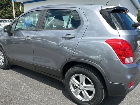 Used 2020 Chevrolet Trax LS FWD image 12