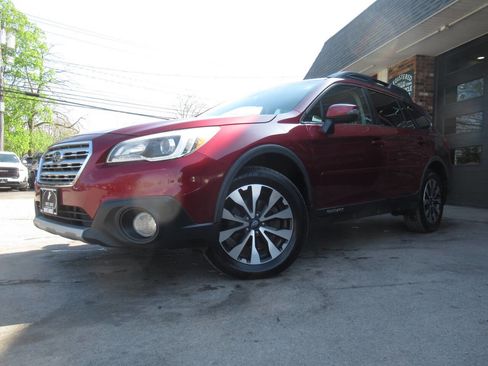 Used 2017 Subaru Outback 2.5i Limited AWD/4WD image 35