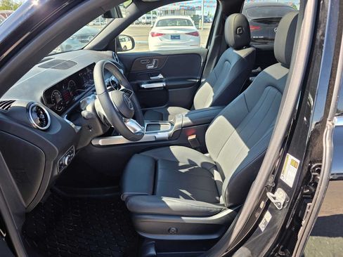 Used 2026 Mercedes-Benz GLB 250 4MATIC image 20