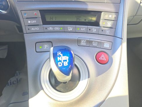 Used 2013 Toyota Prius Four image 29