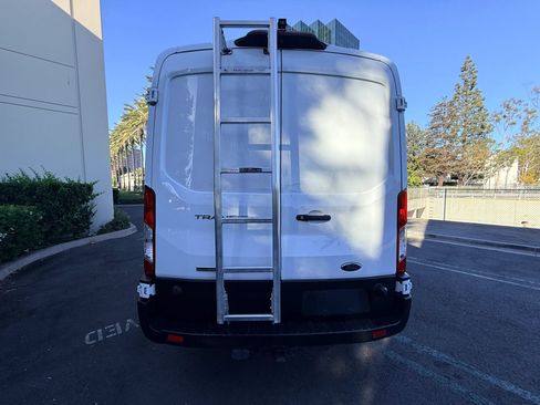 Used 2019 Ford Transit 250 148 Medium Roof RWD image 4