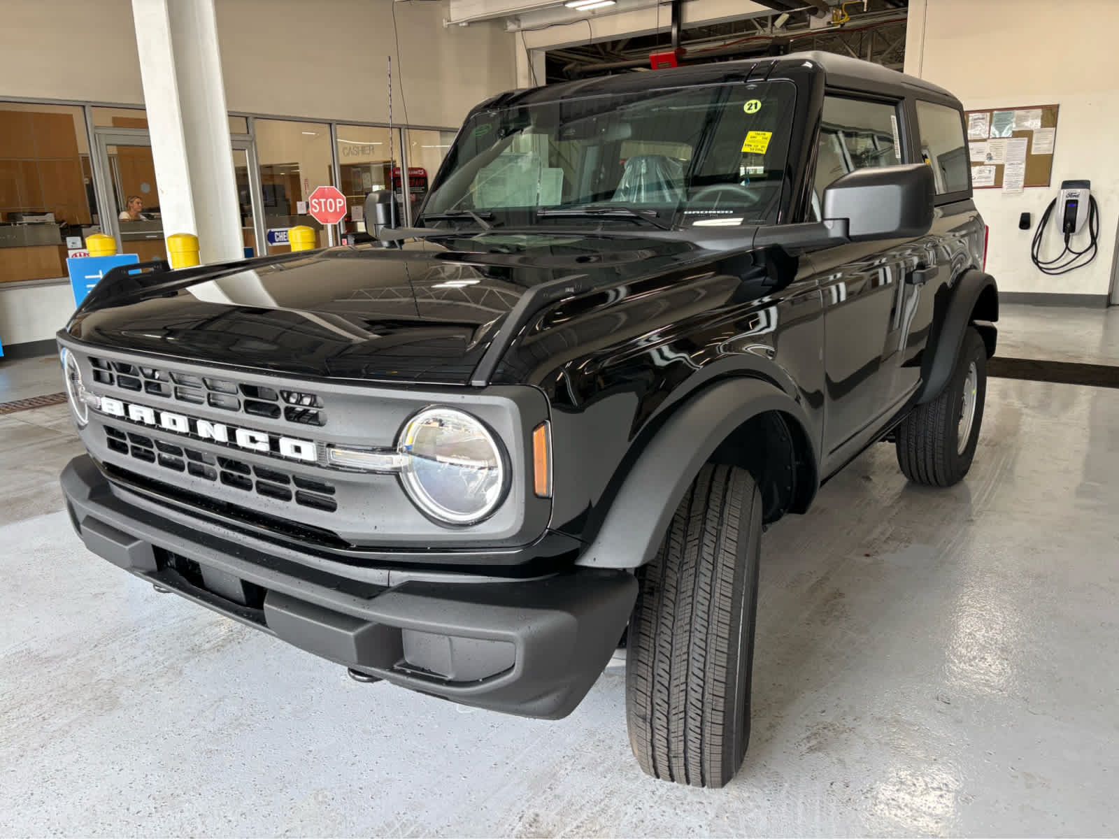 New 2026 Ford Bronco 2-Door AWD/4WD image 6