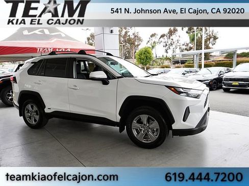 Used 2024 Toyota RAV4 XLE AWD/4WD image 9