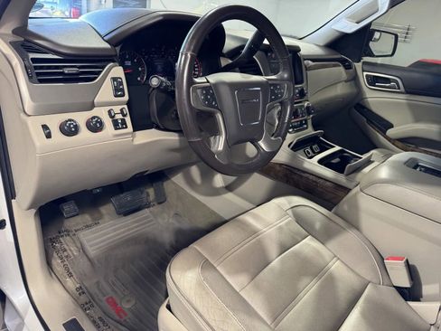 Used 2016 GMC Yukon Denali w/ Open Road Package image 11