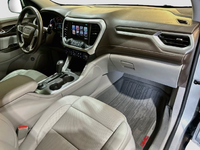 Used 2017 GMC Acadia SLT AWD/4WD image 30