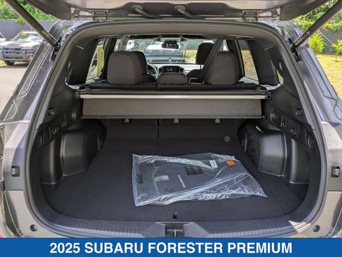 Certified 2025 Subaru Forester Premium AWD/4WD image 33