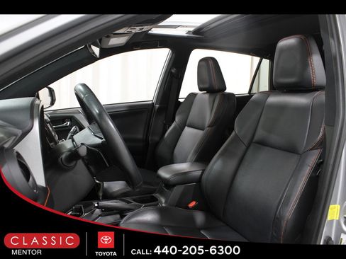 Certified 2017 Toyota RAV4 SE image 5