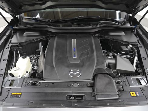 Certified 2025 MAZDA CX-90 Plug-In Hybrid w/ Preferred image 33