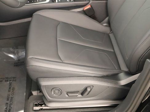 New 2025 Audi Q3 2.0T Premium image 25