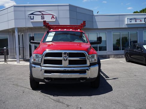 Used 2018 RAM 5500 Tradesman w/ Max Tow Package RWD image 9