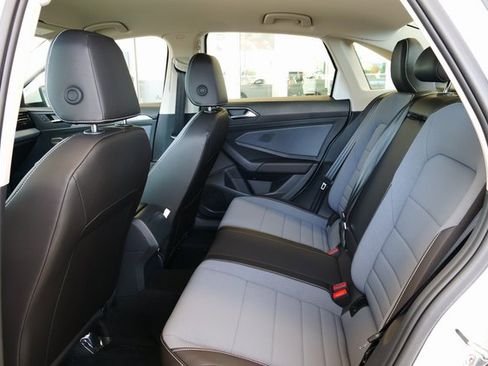 New 2025 Volkswagen Jetta SE image 12