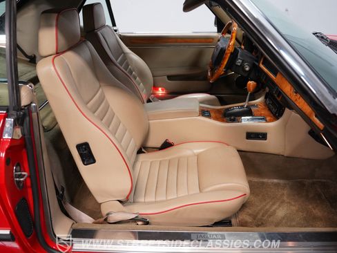 Used 1991 Jaguar XJS V12 Convertible RWD image 38