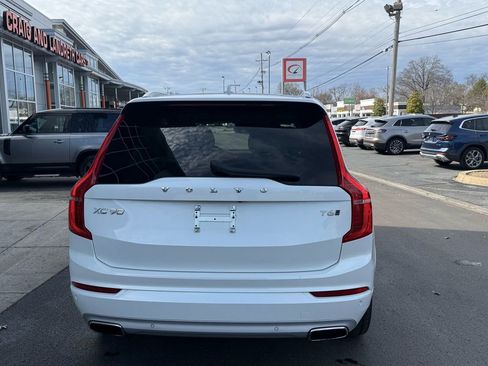 Used 2020 Volvo XC90 T6 Momentum image 4