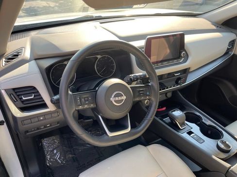 Certified 2023 Nissan Rogue SV w/ SV Premium B Package AWD/4WD image 9