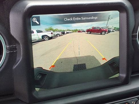 Used 2022 Jeep Gladiator Overland w/ Popular Equipment Package AWD/4WD image 30