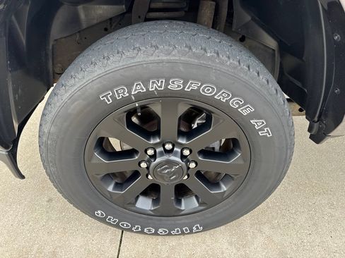 Certified 2022 RAM 2500 Laramie w/ Night Edition AWD/4WD image 5