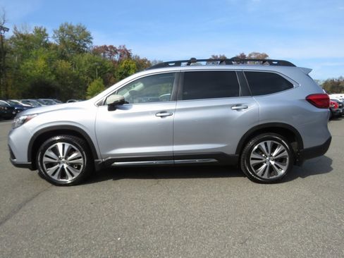Used 2022 Subaru Ascent Limited w/ Technology Package image 9