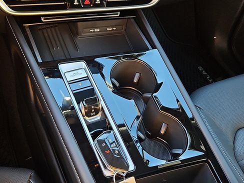 New 2026 Volkswagen Atlas Cross Sport SEL R-Line image 15