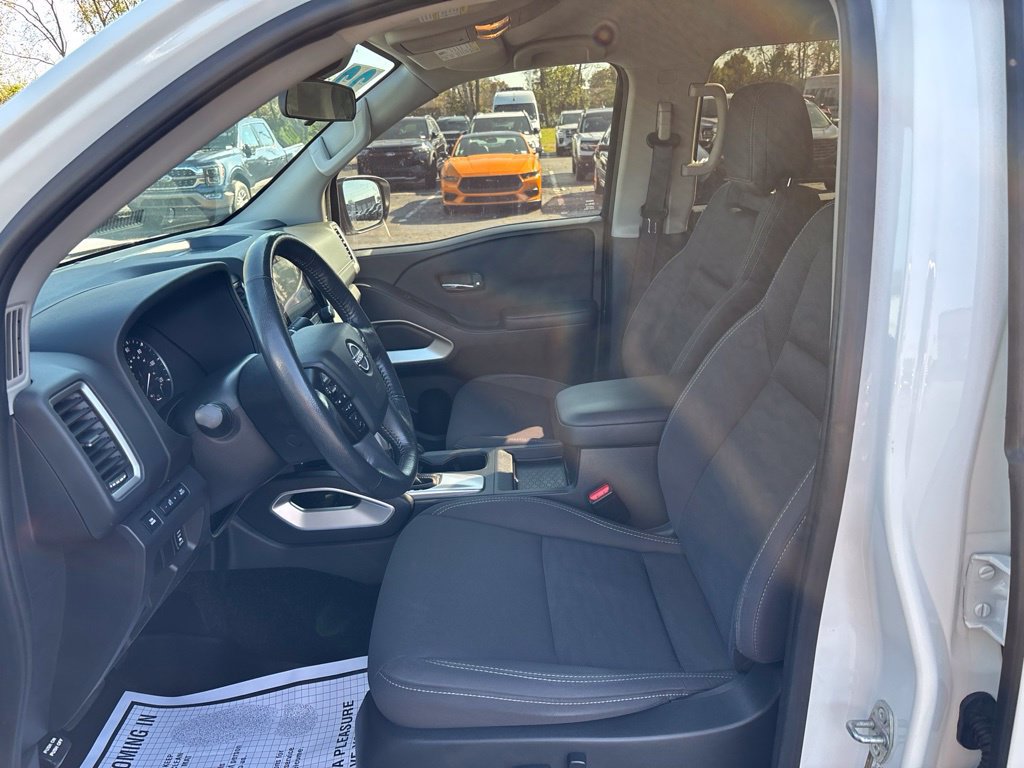 Used 2022 Nissan Frontier SV AWD/4WD image 24