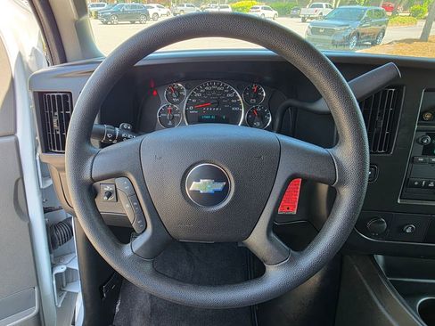 Certified 2025 Chevrolet Express 3500 LS RWD image 18