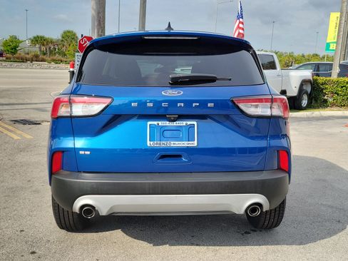 Used 2022 Ford Escape SE image 6