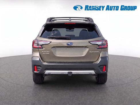 Used 2022 Subaru Outback Limited AWD/4WD image 7