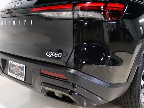 Used 2023 INFINITI QX60 Pure AWD/4WD image 12