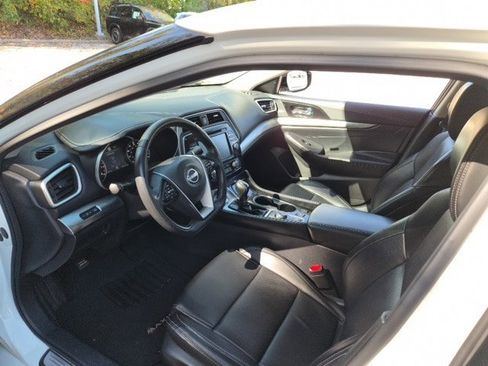 Used 2023 Nissan Maxima SV w/ Floor Mat Group image 15