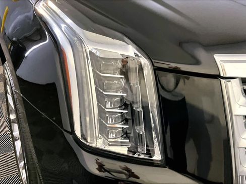 Used 2015 Cadillac Escalade Platinum AWD/4WD image 26