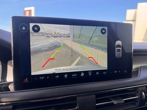 Certified 2024 Lincoln Corsair AWD image 18