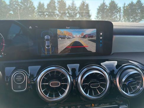 Used 2025 Mercedes-Benz CLA 250 image 21