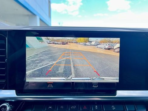 New 2026 GMC Sierra 1500 SLE image 19