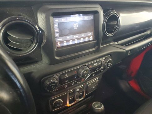 Used 2021 Jeep Wrangler Unlimited Sport image 19