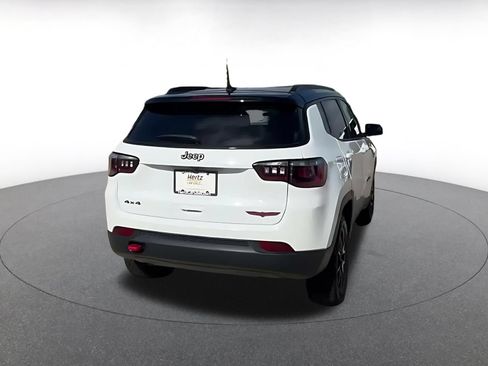 Used 2025 Jeep Compass Trailhawk AWD/4WD image 14