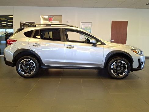 Used 2023 Subaru Crosstrek 2.0i Premium image 10