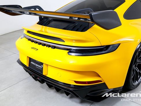 Used 2022 Porsche 911 GT3 RWD image 30