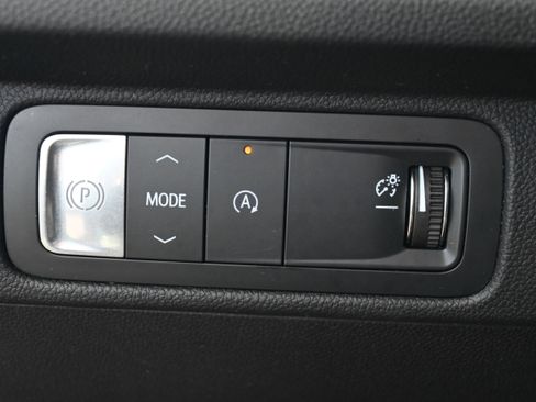 Used 2024 Chevrolet Traverse LT image 27