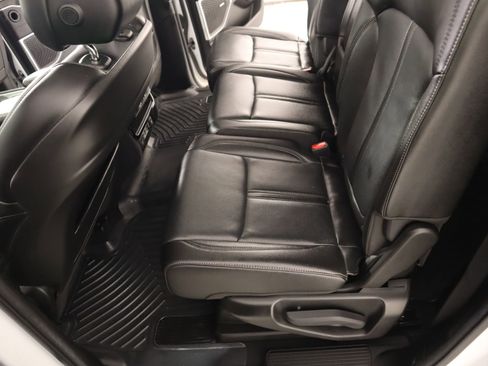 Used 2023 Jeep Wagoneer 4WD w/ Premium Group I image 13