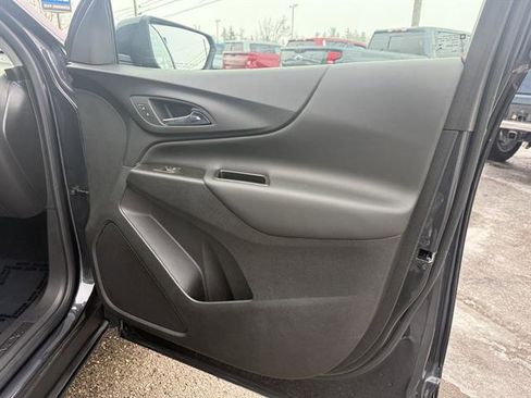 Used 2023 Chevrolet Equinox LT image 15