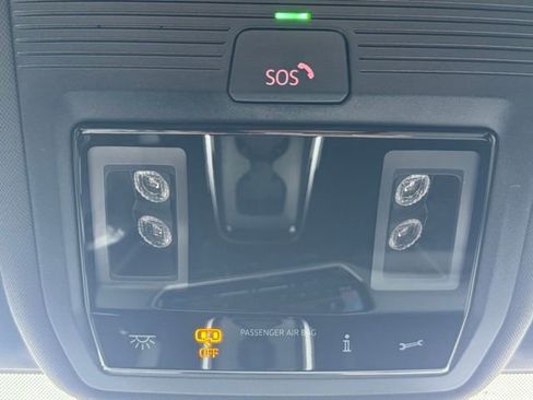 Used 2025 Volkswagen ID.4 Pro image 50