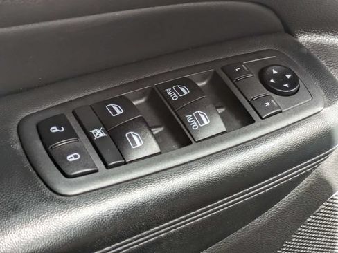 Used 2021 Jeep Grand Cherokee Limited AWD/4WD image 29