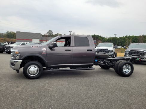 New 2026 RAM 3500 Tradesman image 2