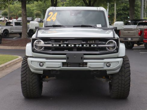 Used 2024 Ford Bronco Outer Banks w/ Sasquatch Package AWD/4WD image 35