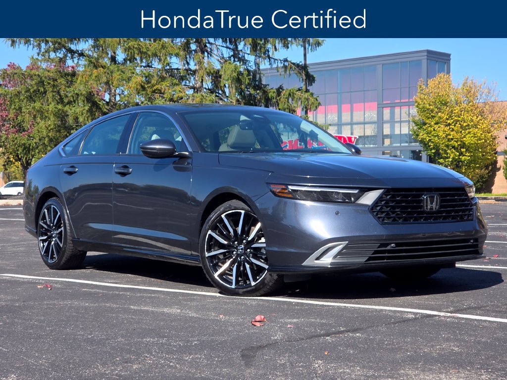 Used 2024 Honda Accord Touring image 3