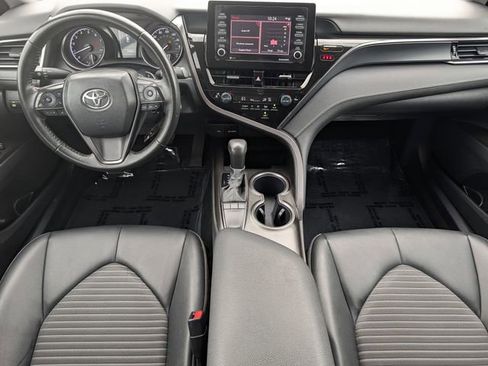 Used 2024 Toyota Camry SE FWD image 10