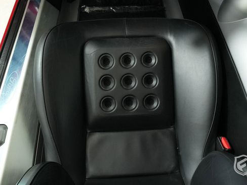 Used 2005 Ford GT image 25